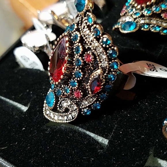 AmazingCocktail Multi-Color Stone 1.25 Tall Ring - Picture 4 of 4